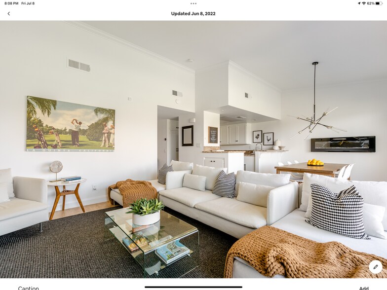 Vaulted ceilings create visual appeal - 55513 Winged Foot