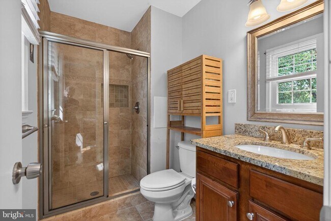 Building Photo - 9801 Meadow Valley Dr