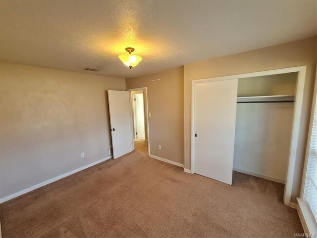 Building Photo - 109 Griffith Ave