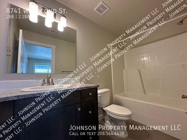 Building Photo - 8741 W Pocono St