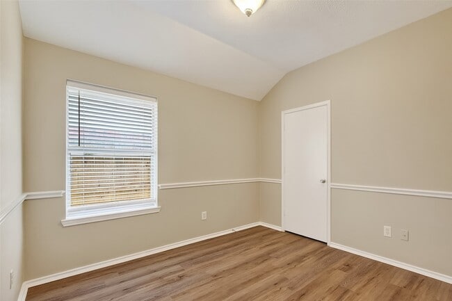 Building Photo - 19407 Arbor Pines Ln