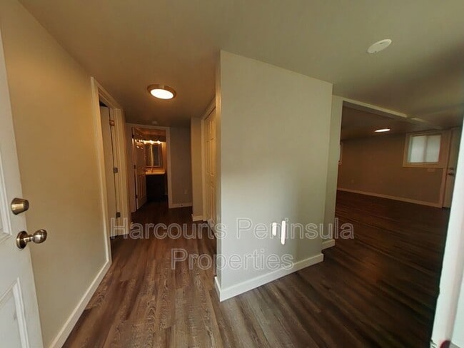 Building Photo - 1225 11th St