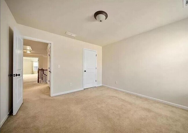 Building Photo - 13276 Warrensville Cove