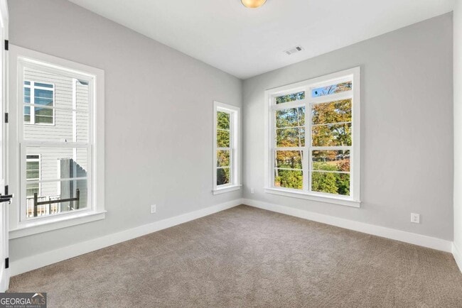 Building Photo - 2035 Parkside Ln