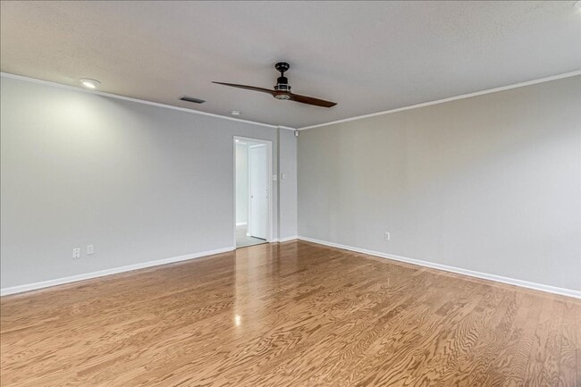 Building Photo - 5518 Sarazen Dr