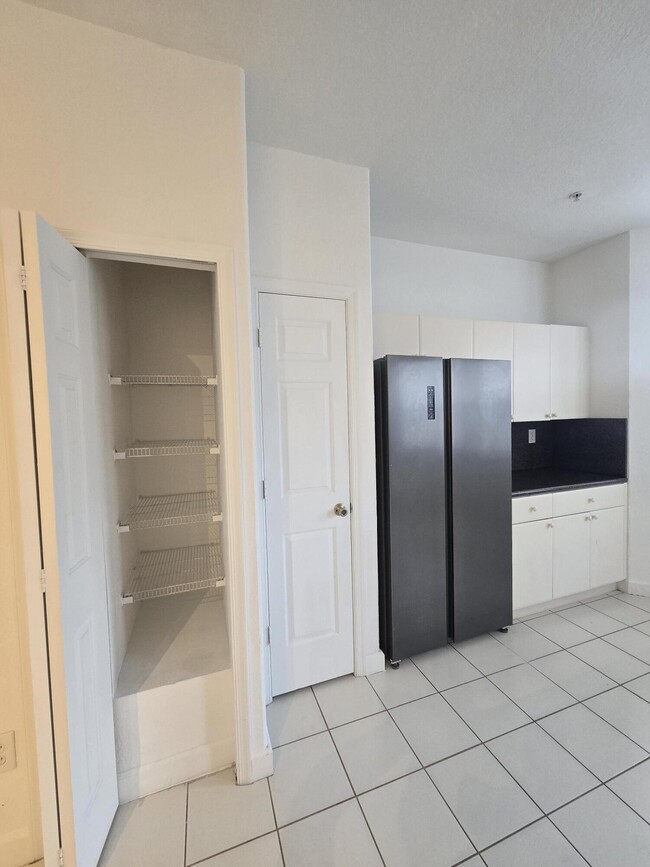 Building Photo - 3517 Shoma Ln