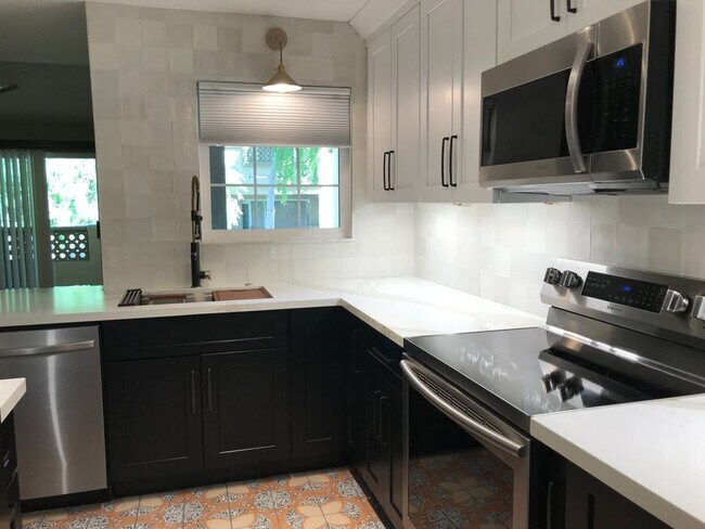 All New Designer Finished - 1880 E Morten Ave