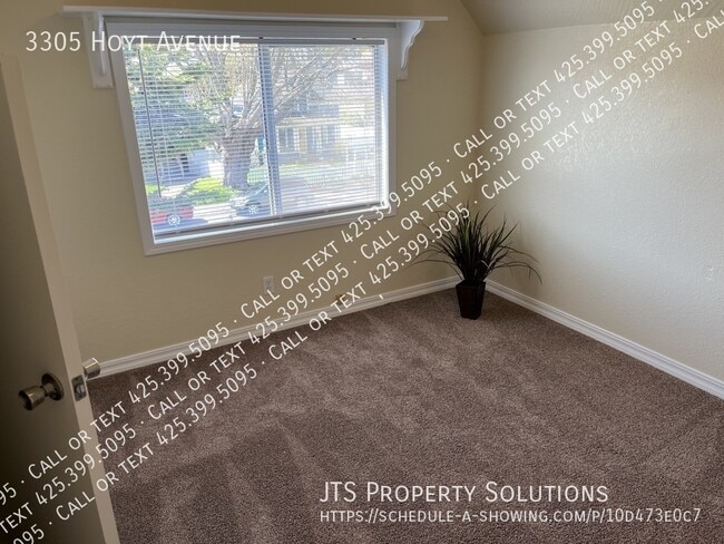 Building Photo - 3305 Hoyt Ave