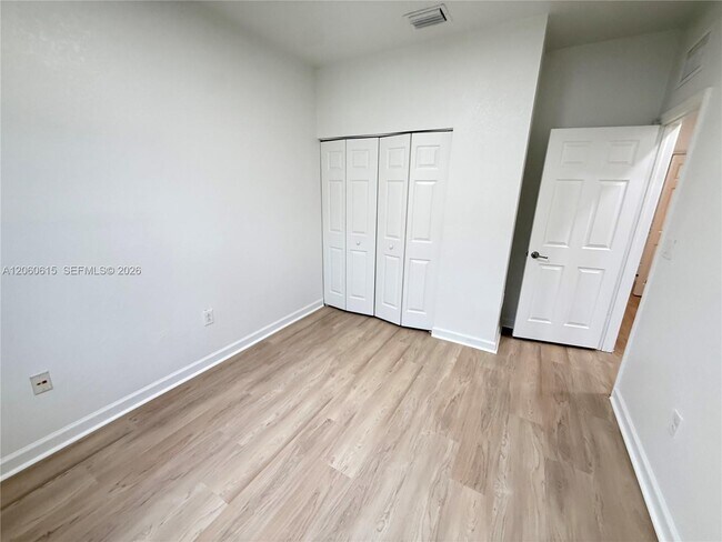 Building Photo - 9465 SW 171st Ct