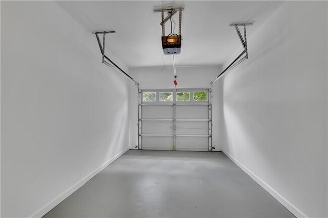 Building Photo - 13491 Spring View Dr