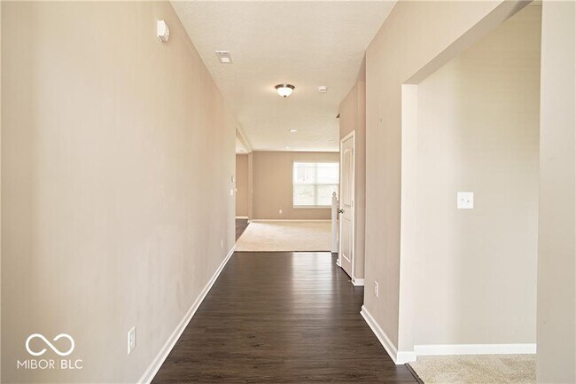 Building Photo - 8709 Rowling Way