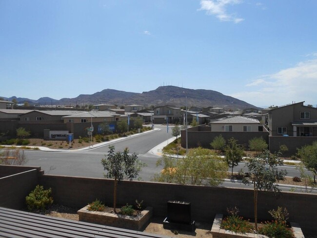 Building Photo - Beautiful Spacious Home in Henderson