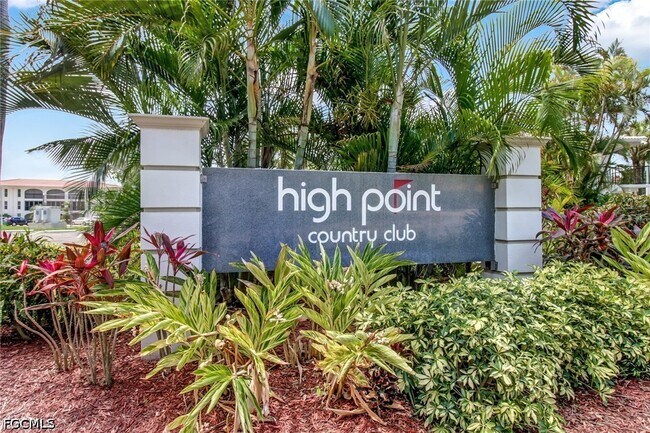 Building Photo - 9 High Point Cir N