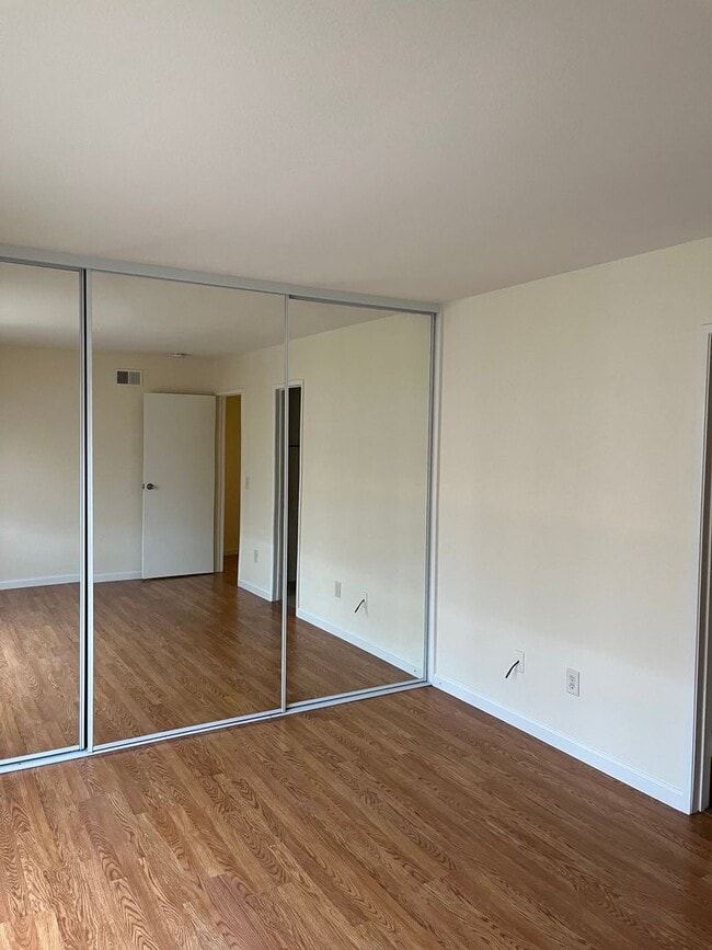 Building Photo - 3BD 2BA House located in Mira Mesa