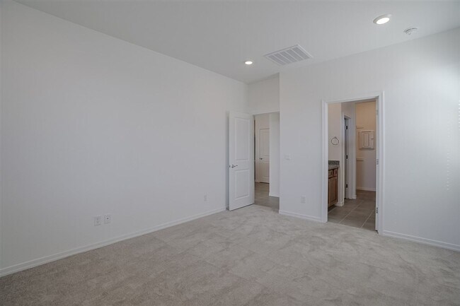 Building Photo - Brand New 3 Bedroom 2 Bath Home in South Ranch