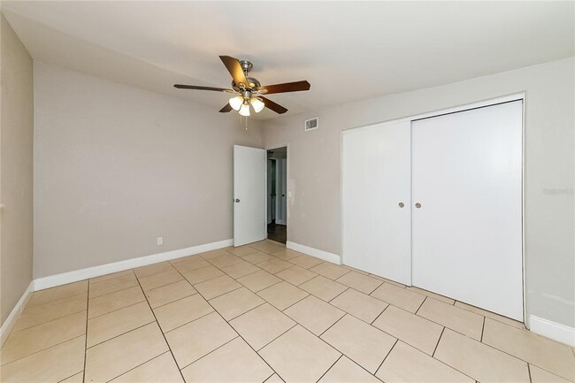 Building Photo - 5820 21st St W