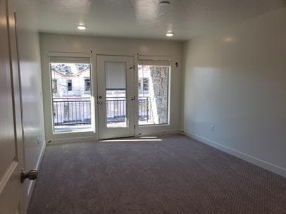 Building Photo - Azalea Townhomes Poolside Living 3 Bed 2.5...