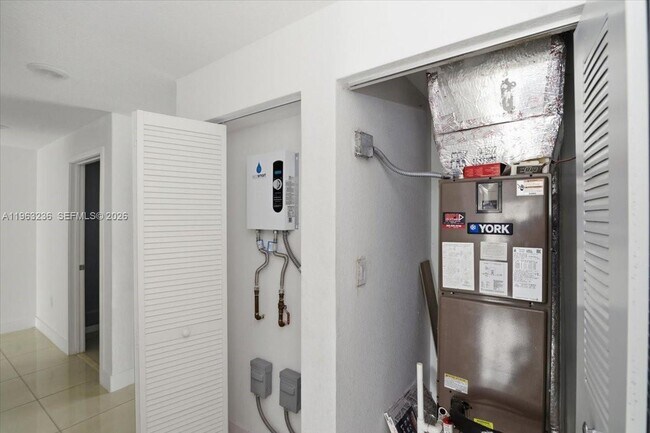 Building Photo - 25874 SW 144th Ct