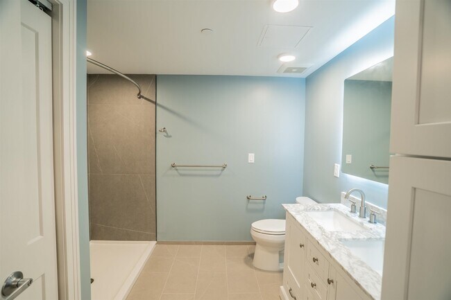 Building Photo - 99 Foundry Pl