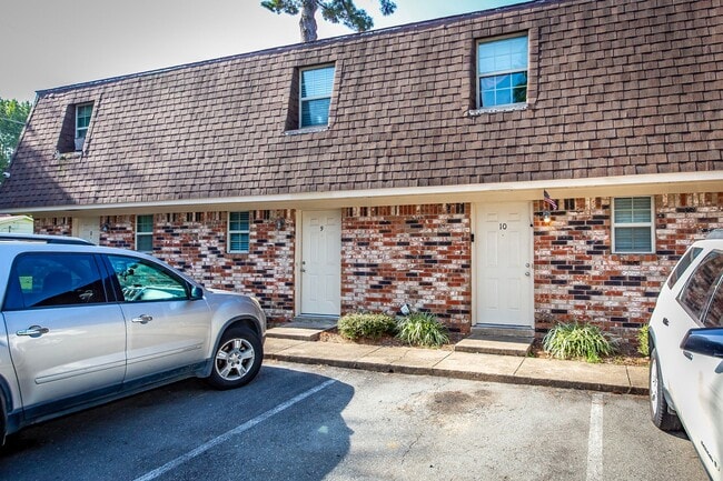 Building Photo - Crestview Apartments