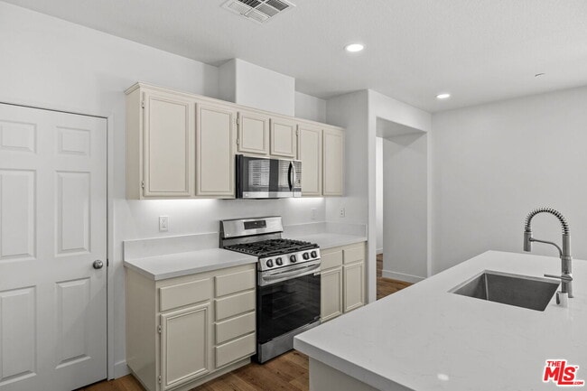 Building Photo - 15769 Agave Ave