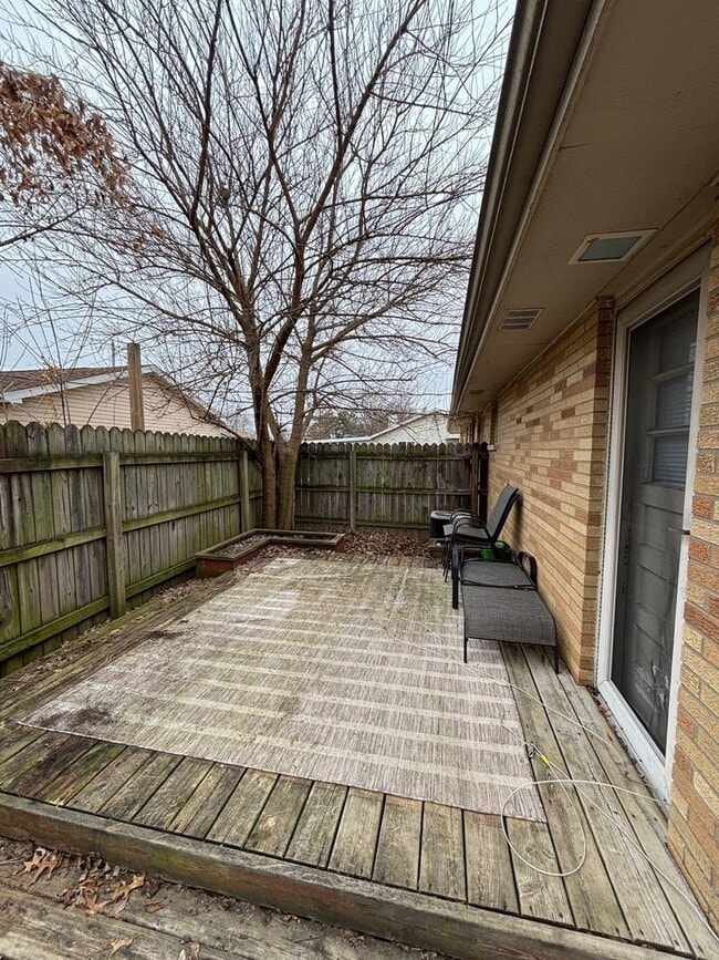 Building Photo - 2105 Burwell St