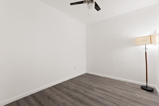 Building Photo - 207 W 136th St