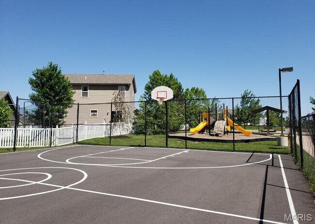 Building Photo - 440 Wild Oak Dr