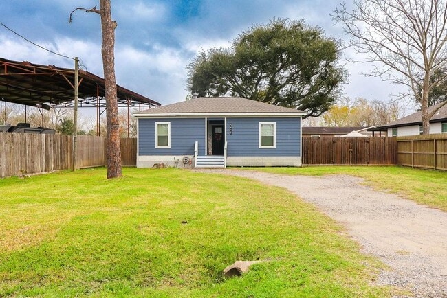 Primary Photo - 5415 Avenue N