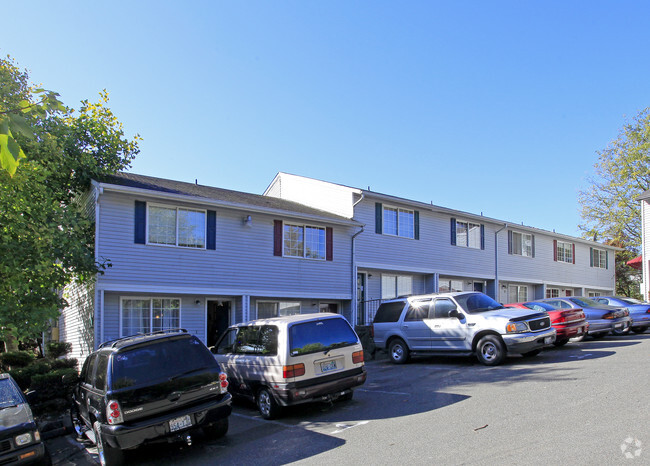 Building Photo - Highland Townhomes