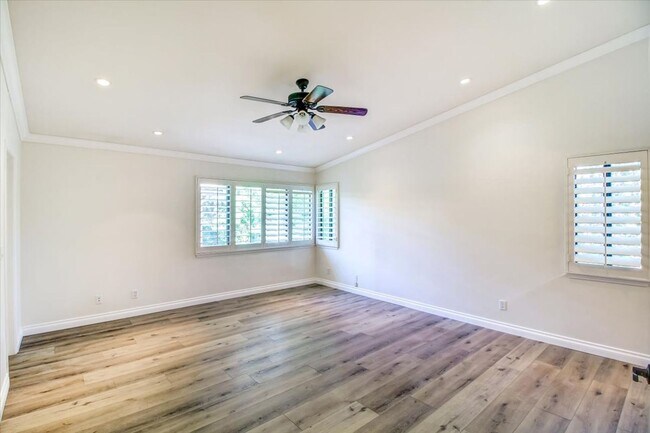 Building Photo - Modern Elegance Meets Calabasas Comfort