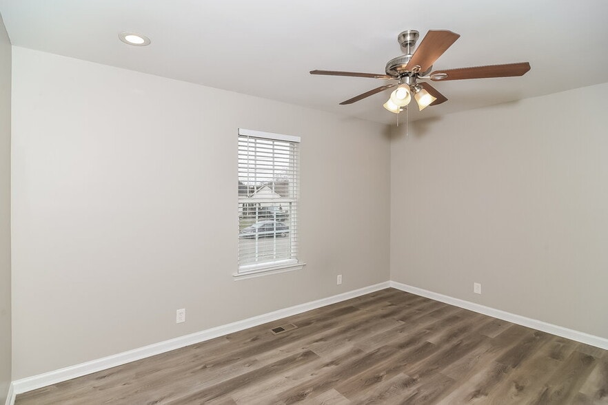 Building Photo - 1002 Wismar Ct