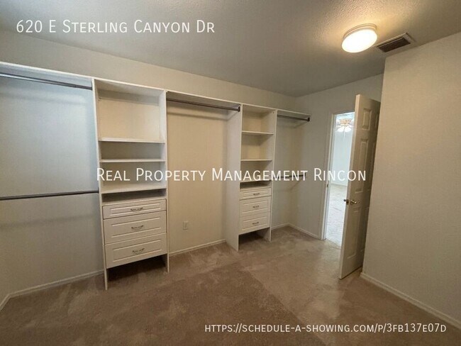 Building Photo - 620 E Sterling Canyon Dr