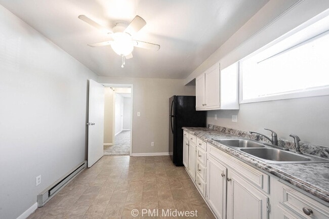 Building Photo - "Charming 1-Bedroom Apartment in Avon with...