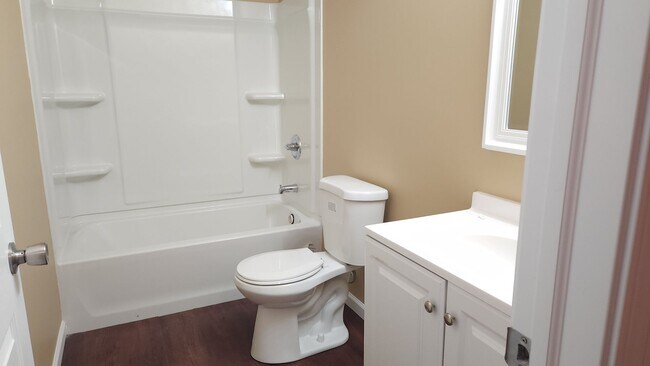 Building Photo - Fresh start calling, 3 Bedroom Rental Available!