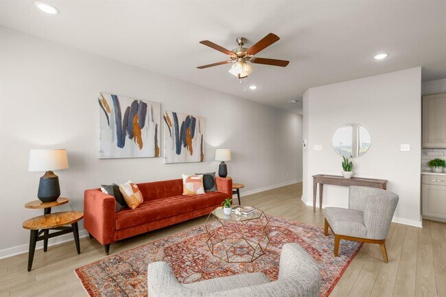 Building Photo - 253 Fieldwood Dr