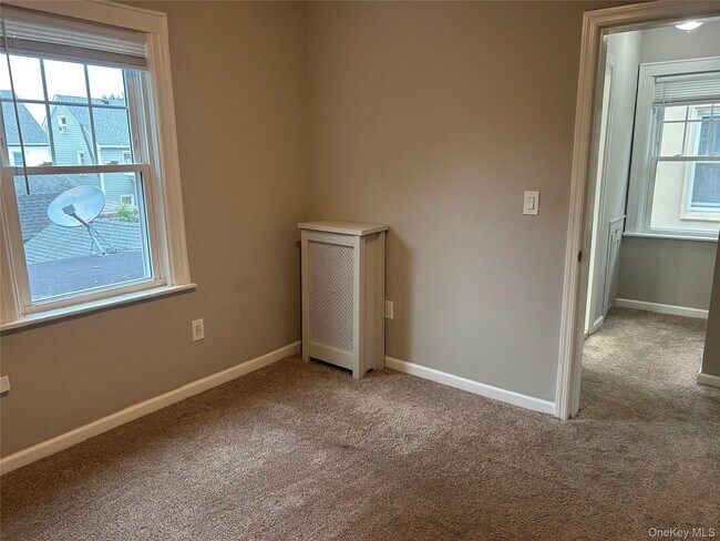 Building Photo - 248-15 89th Ave