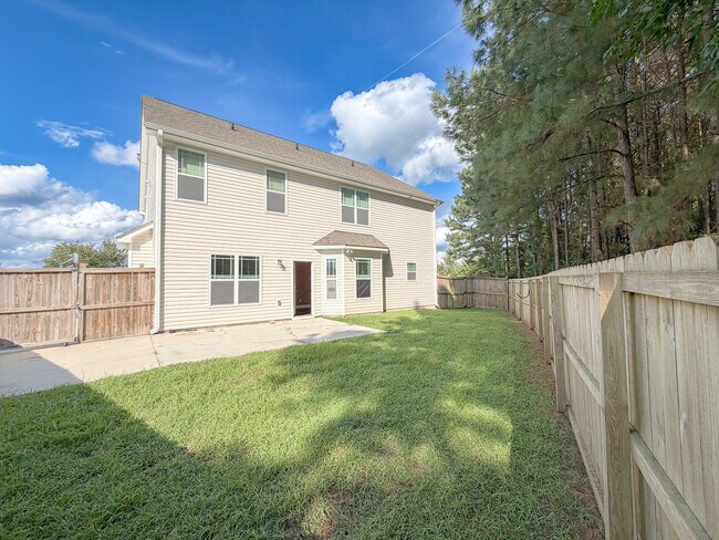 Building Photo - 501 Sonoma Rd