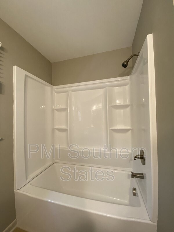 Building Photo - 215 Jonesville Rd