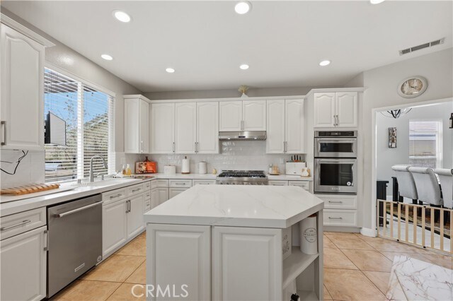 Building Photo - 28304 Linda Vista St