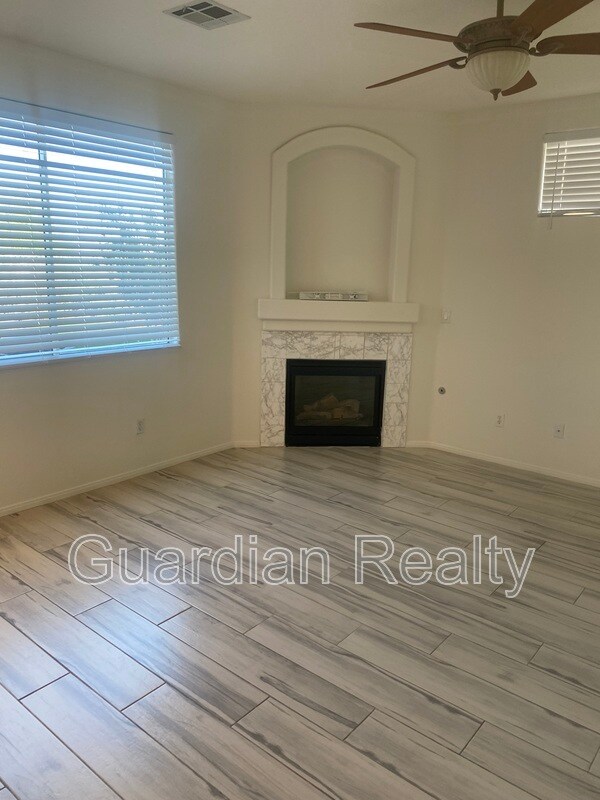 Building Photo - 780 Wigan Pier Dr