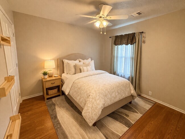 Building Photo - 23631 Twisting Falls Dr