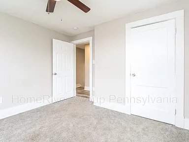 Building Photo - 2712 Versailles Ave