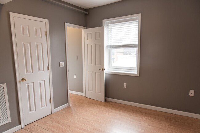 Building Photo - 1001 N 3rd St