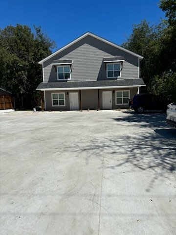 Building Photo - 3 bedroom 3 bath NEW CONSTRUCTION close to...