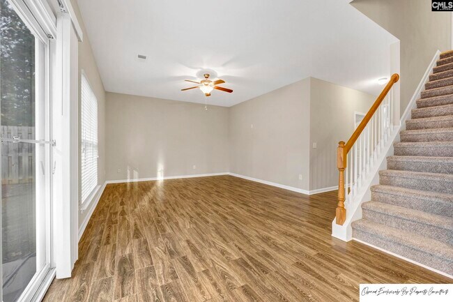 Building Photo - 143 Springhaven Dr