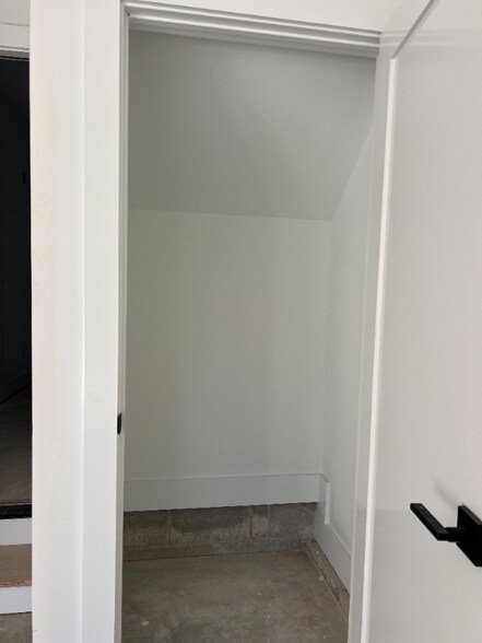 Building Photo - 600 Southgate Ave