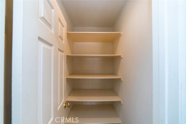 Building Photo - 7 Camellia