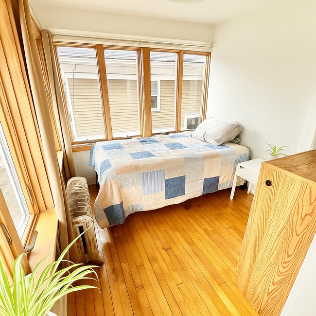 Building Photo - 504 Catherine St