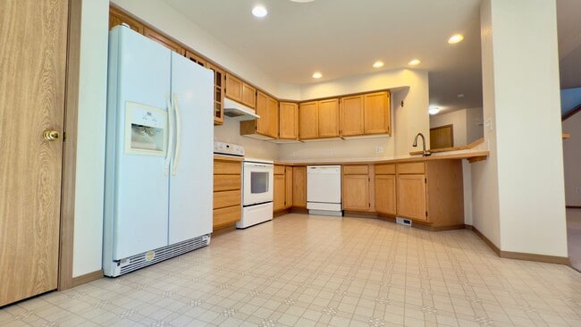 Building Photo - Tumwater 3 Bedroom plus Loft in Desirable ...